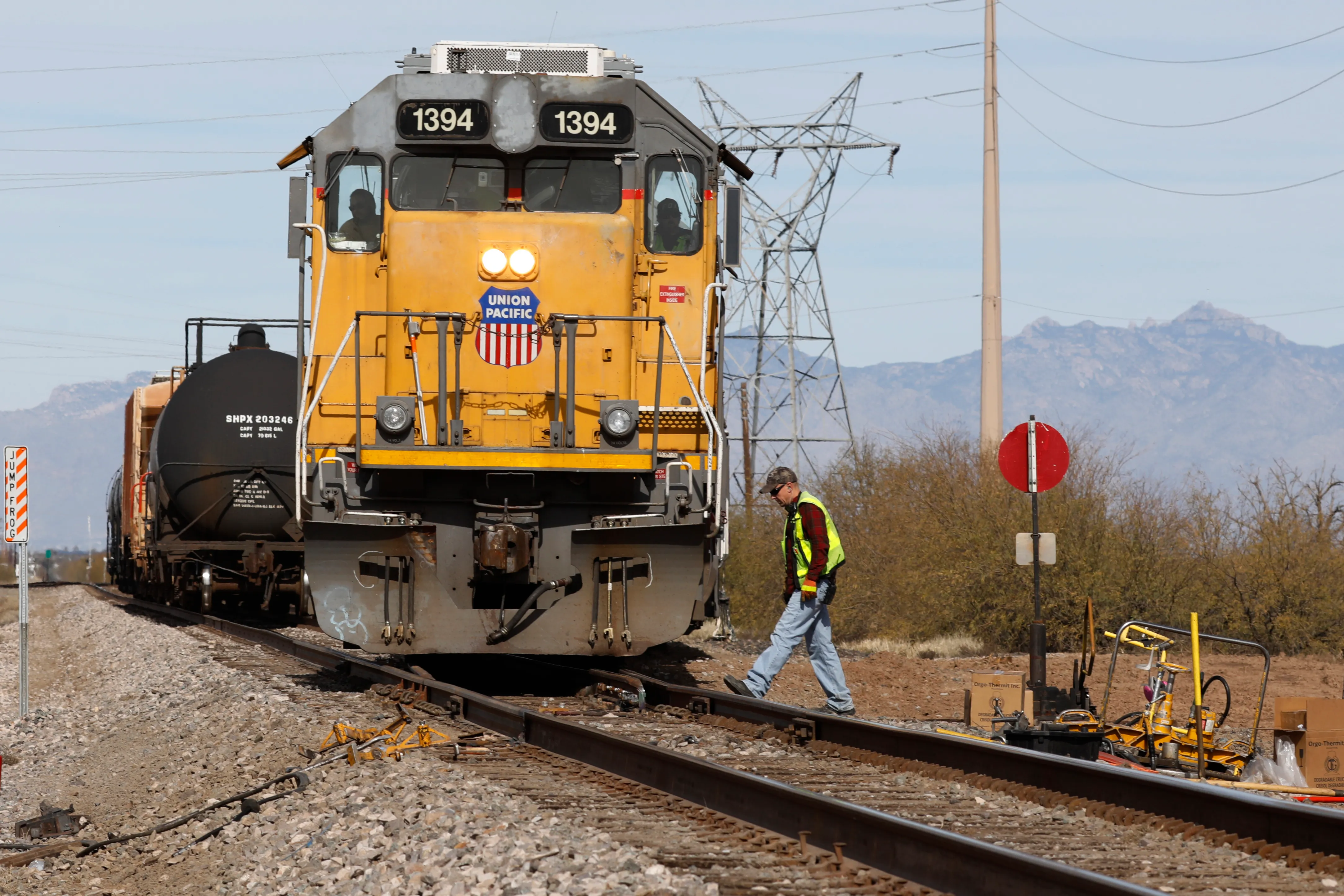 Railroad Maintenance Services for Industrial &amp; Commercial Rail