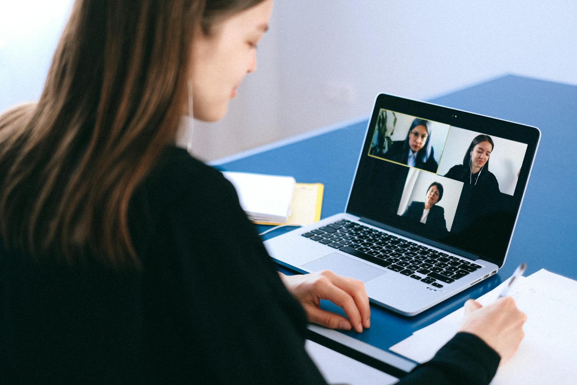 Random Video Chat – One Click Video Connections