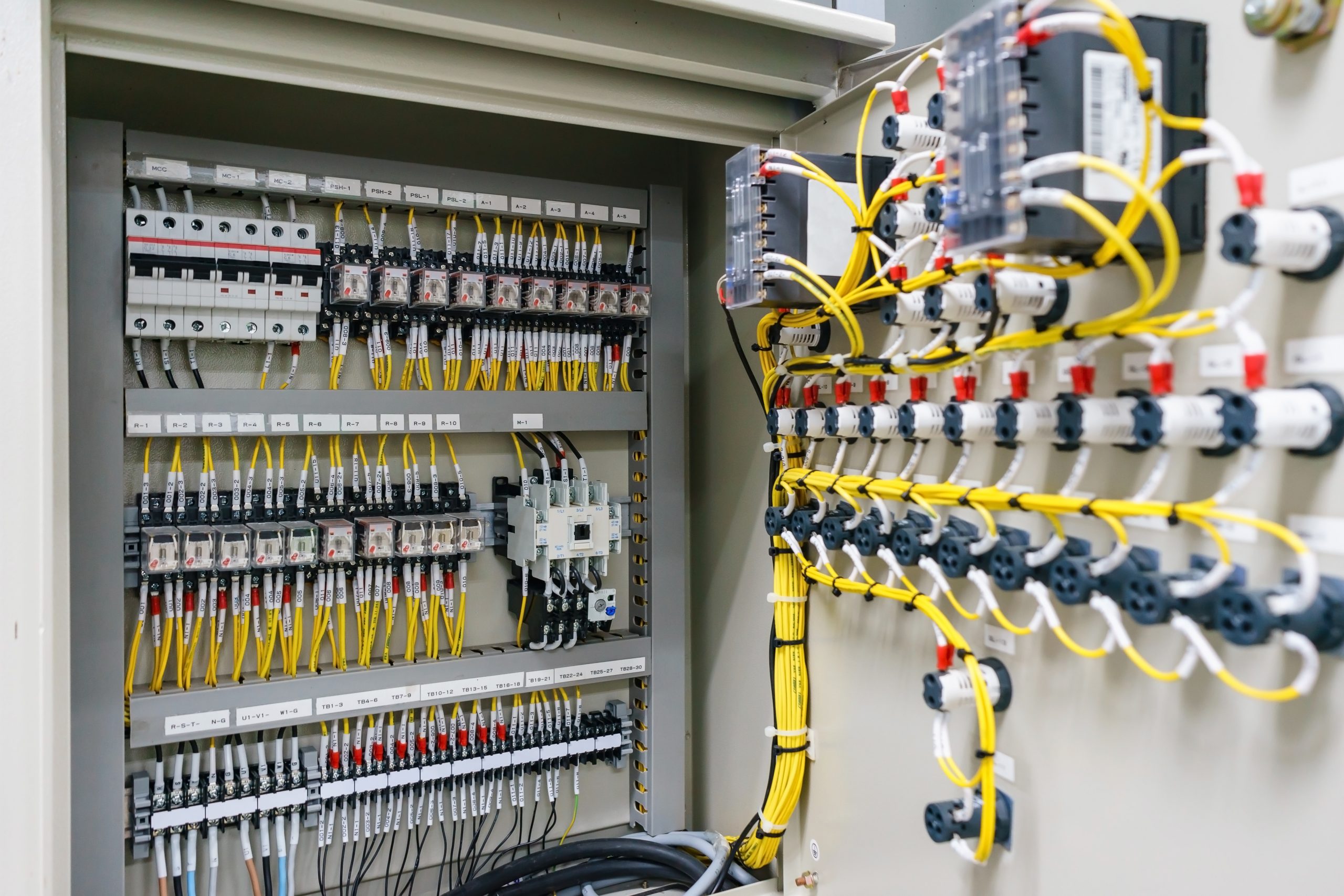 General Building Maintenance Services for Commercial and Industrial Properties