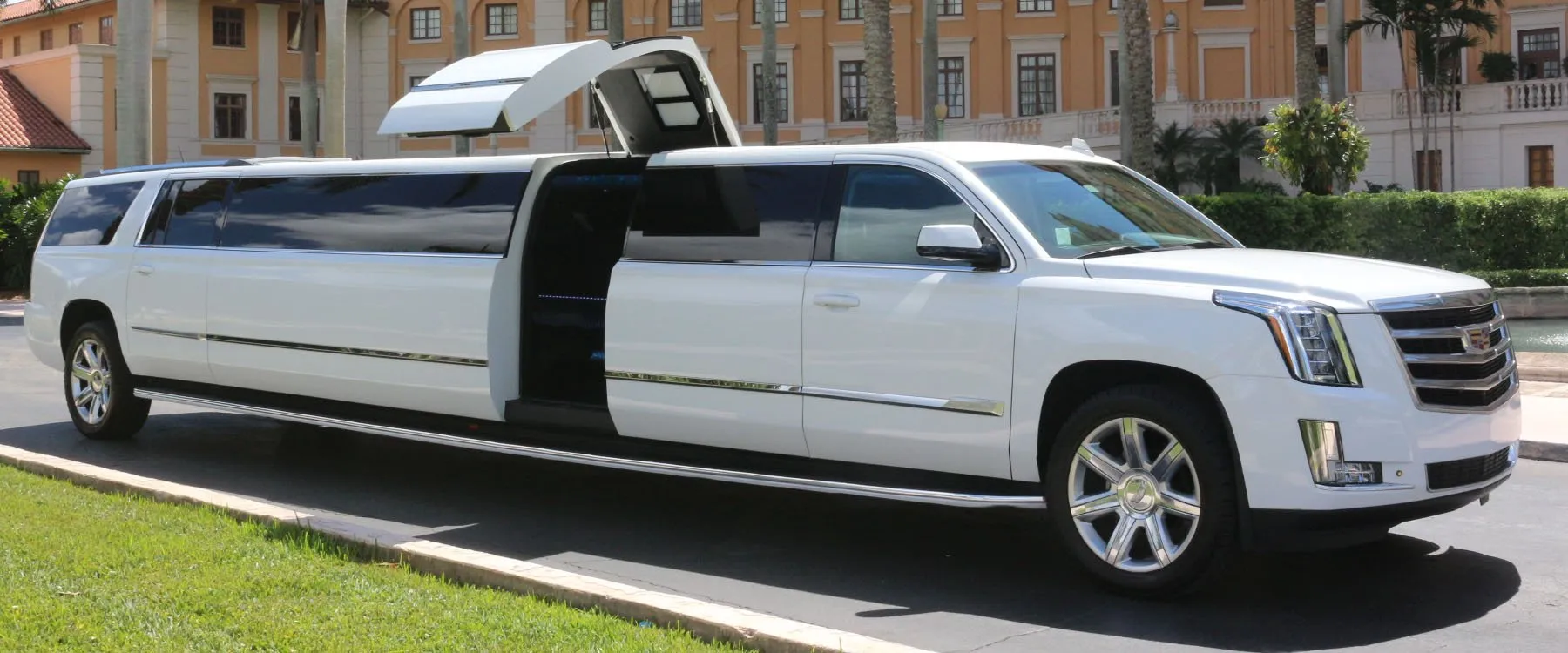 Miami Limousine | Luxury Chauffeur Service by VIP Miami Limo Service