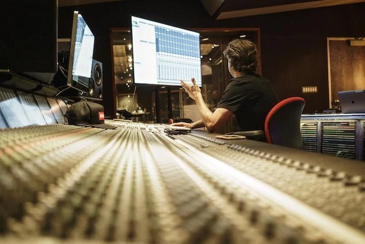 Online Mastering Services That Enhance Every Track