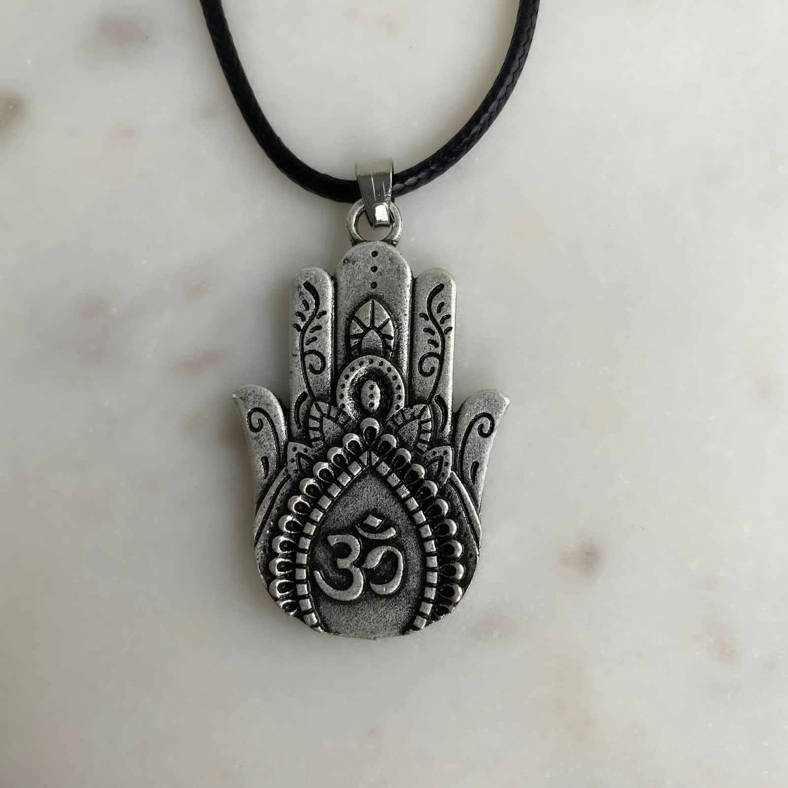 Elegant Buddhist Jewelry for Spiritual Practice and Daily Wear