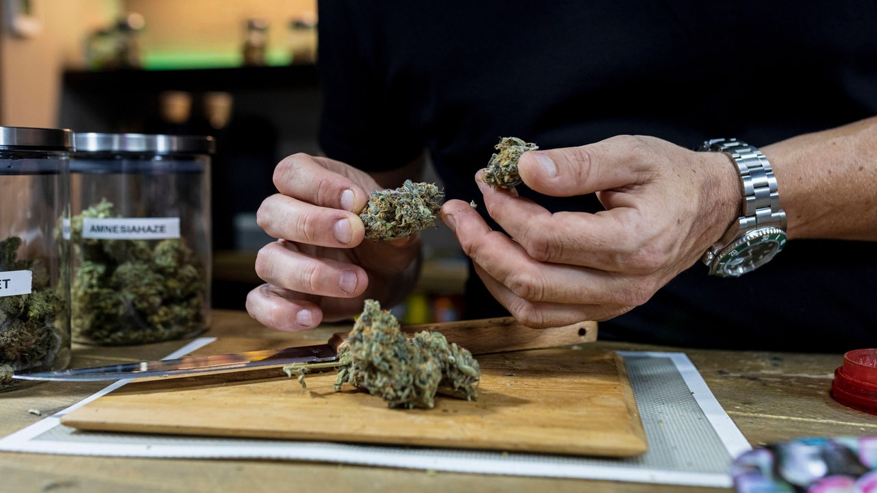 Exploring Relaxation Benefits through CBD Madrid