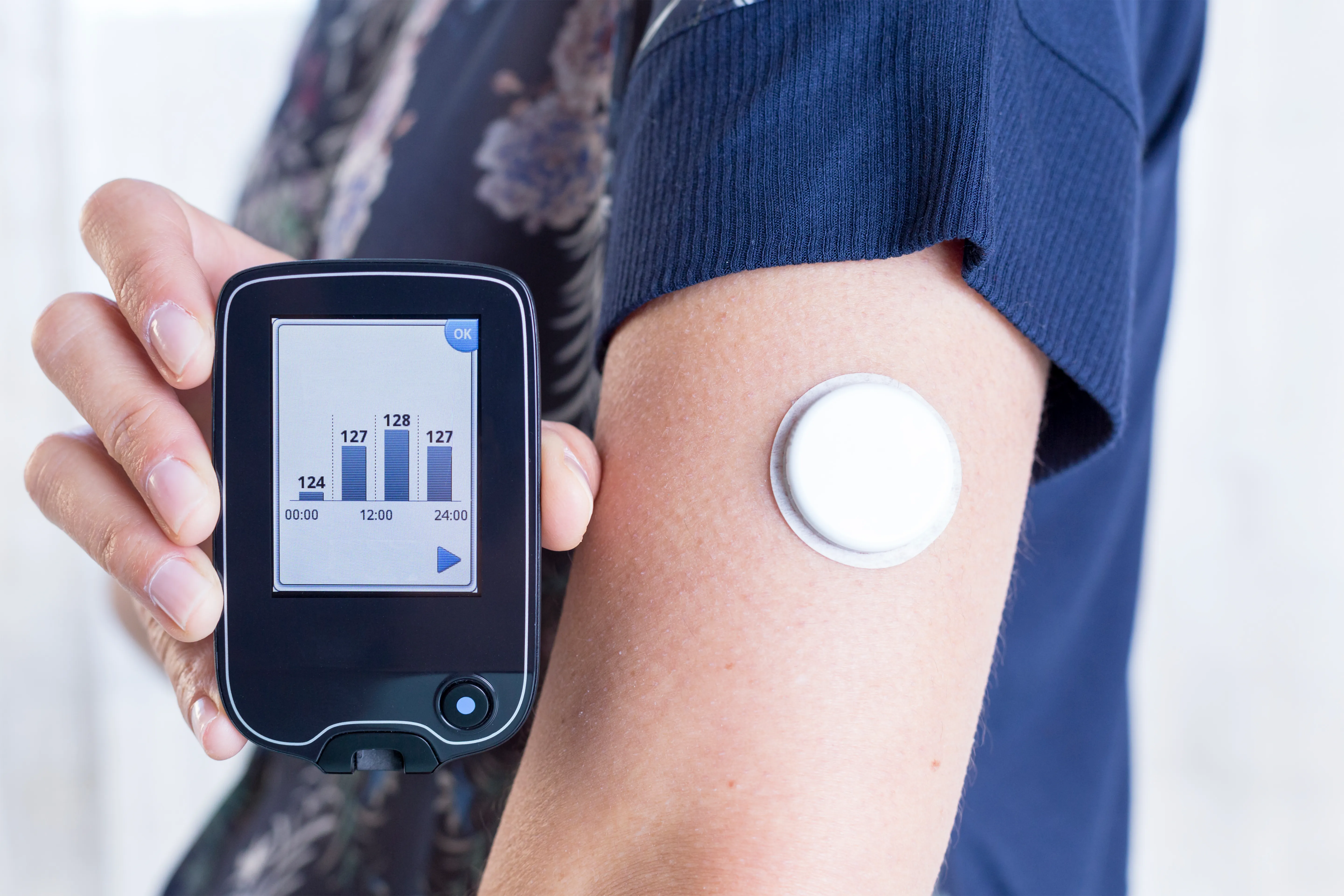 Advanced Diabetes Monitor Technology for Better Glucose Control