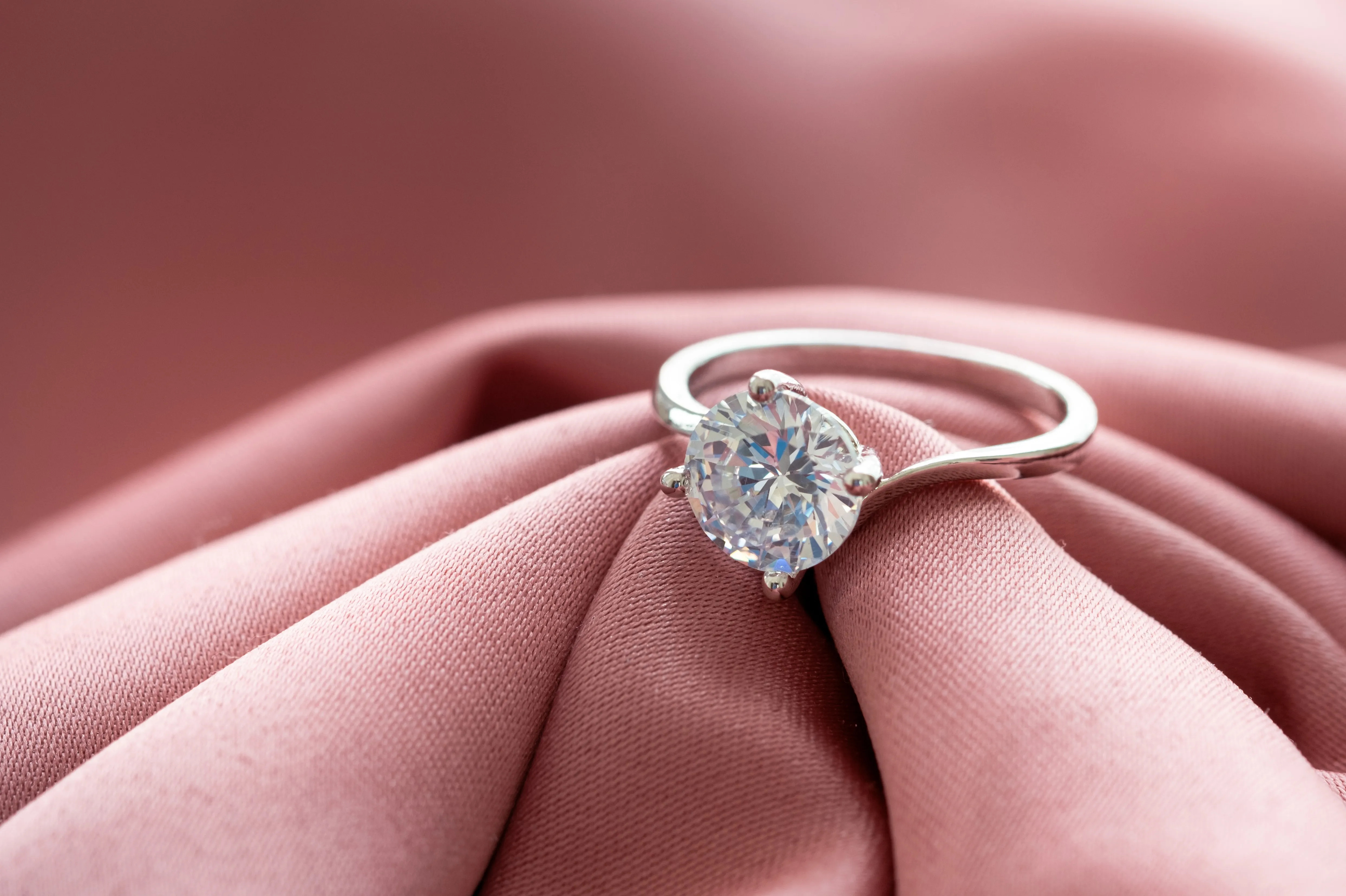 Luxury Online diamond jewellery UK from London Diamond Online