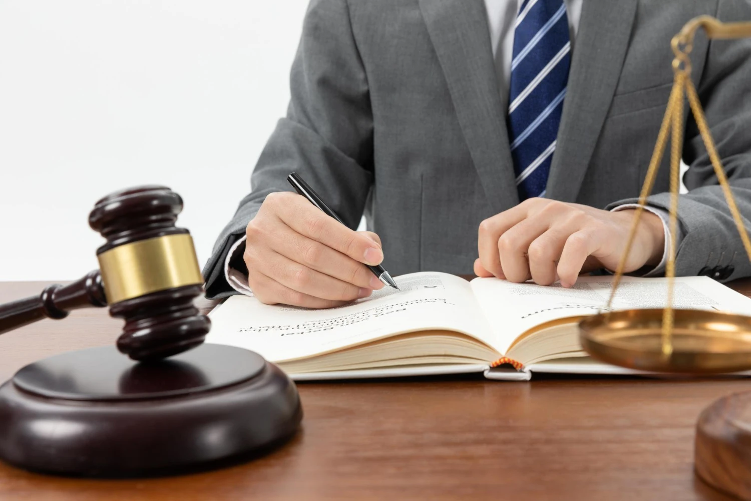 The Importance of a Miami Injury Lawyer in Personal Injury Cases