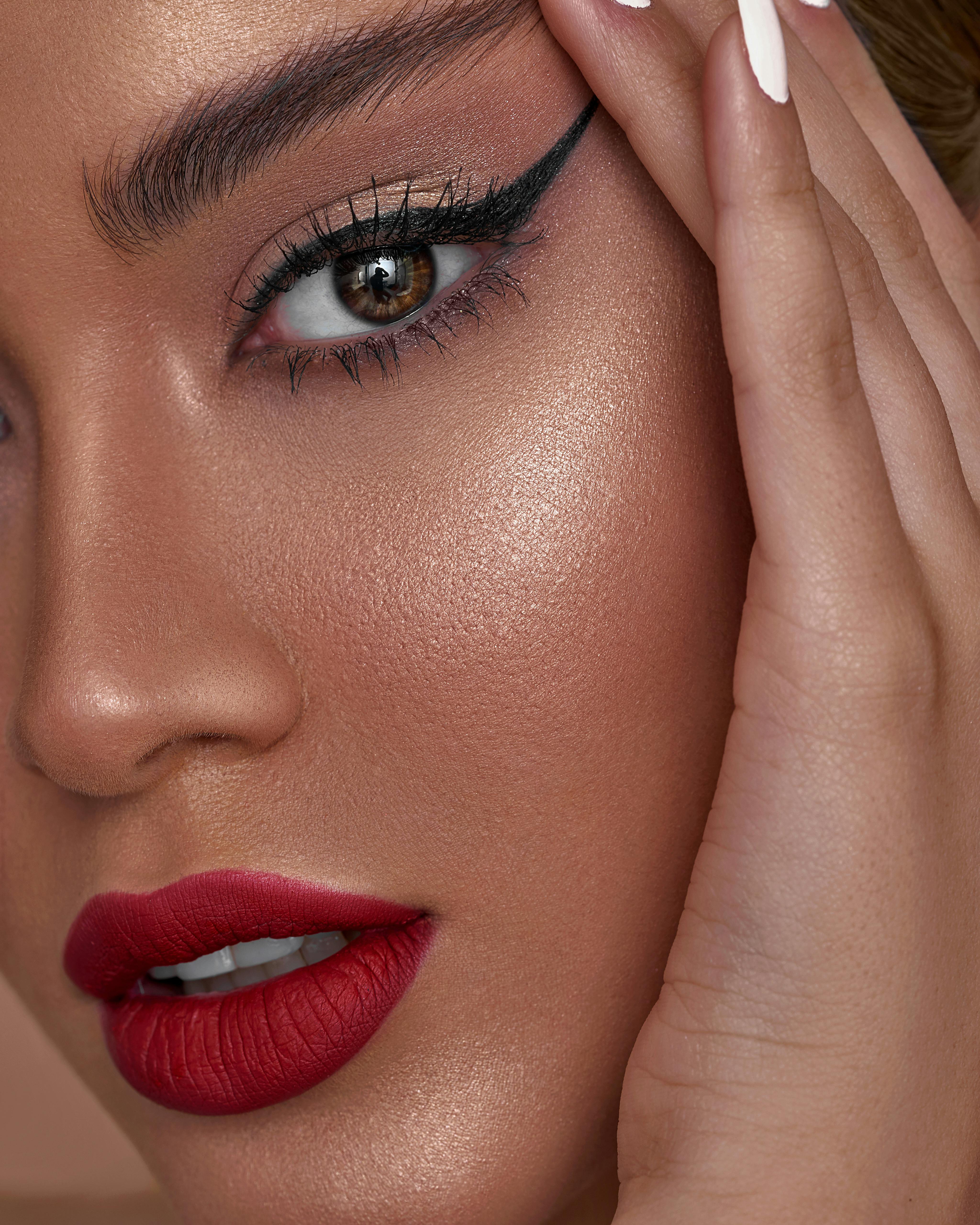 Best Vegan Eyeliner for All Skin Tones by Ashunta Sheriff Beauty