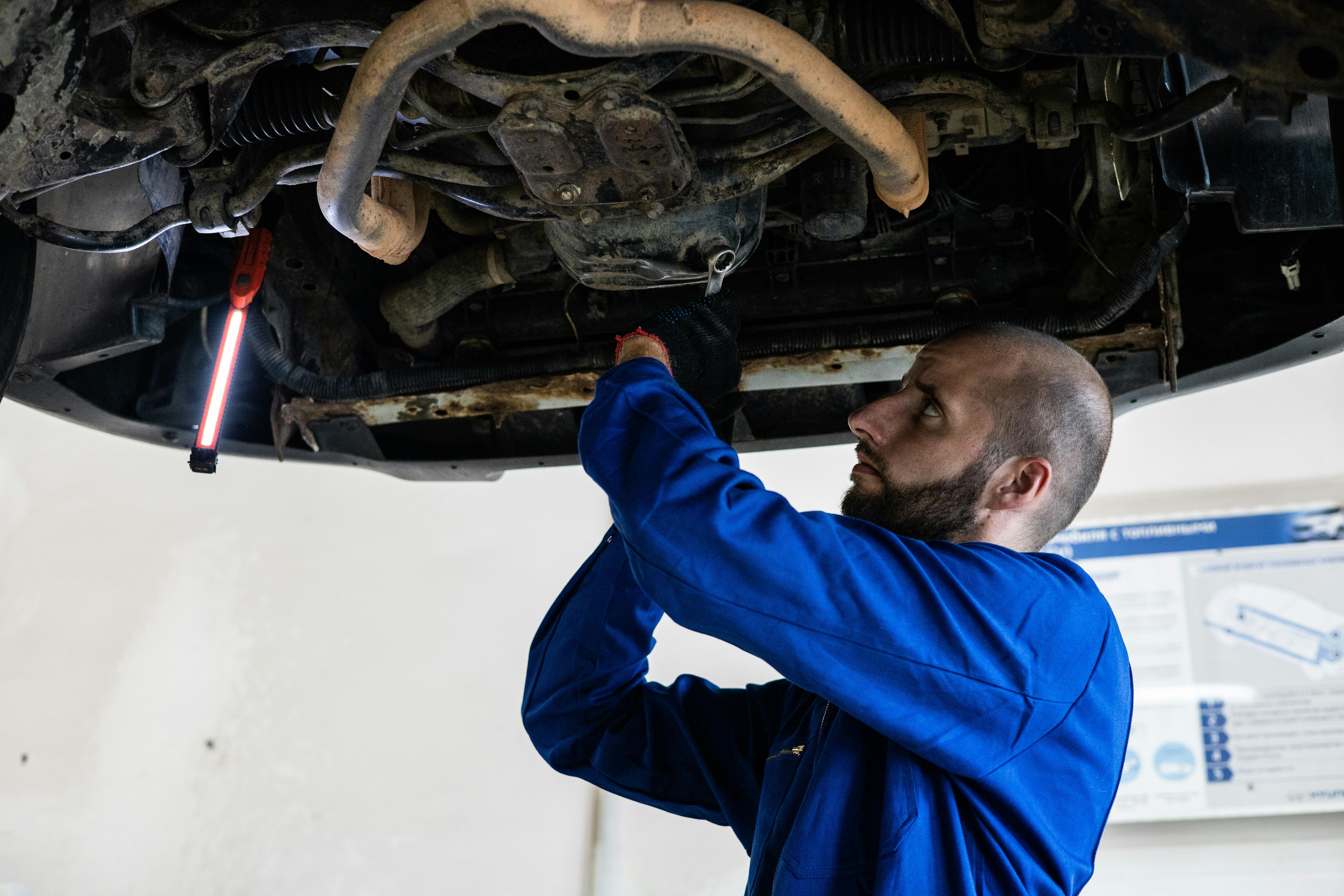Top-Rated Lga Car Service in Cadillac Escalades &amp; Navigators