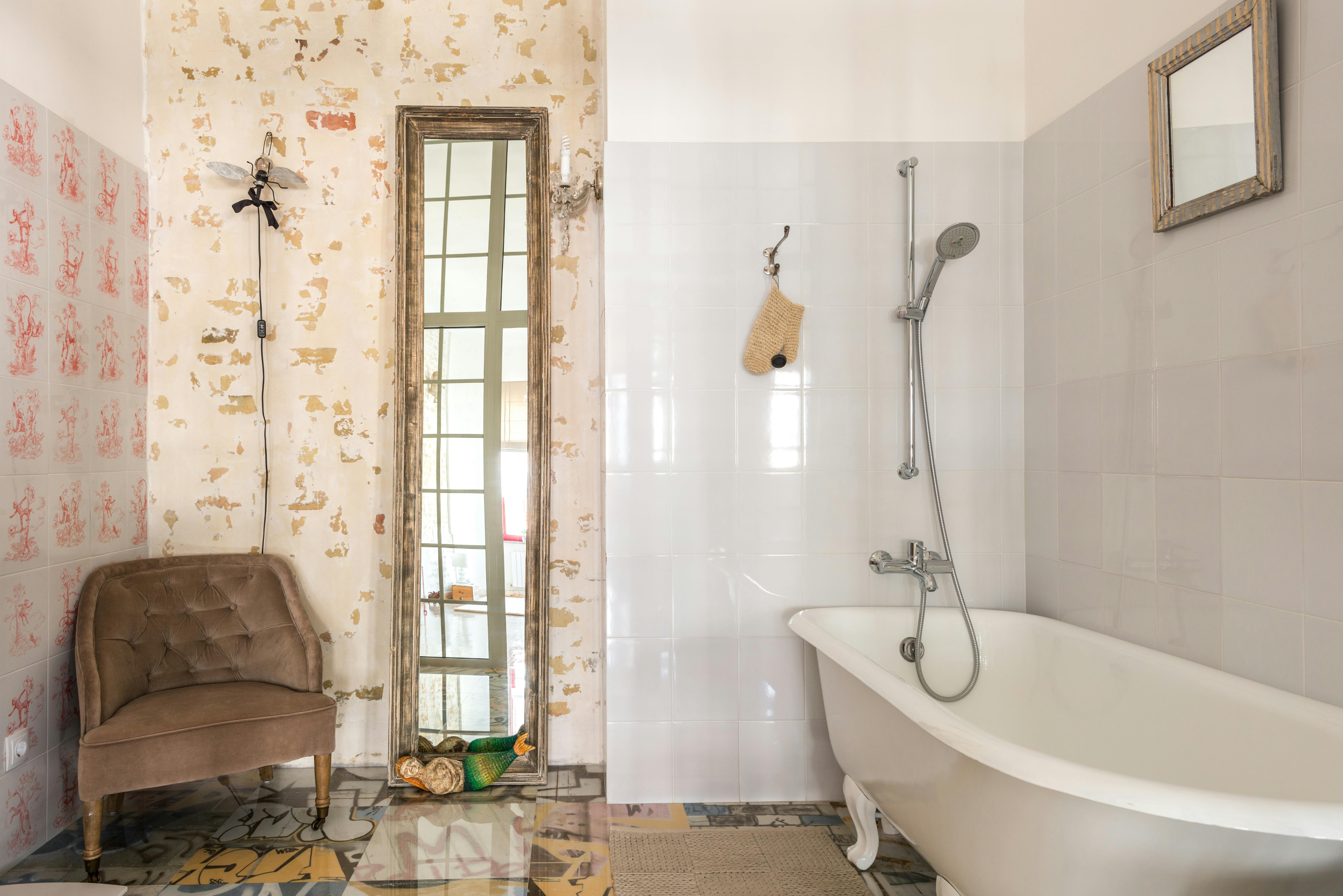 Elegant Showers: Your Path to a Spa-Like Bathroom