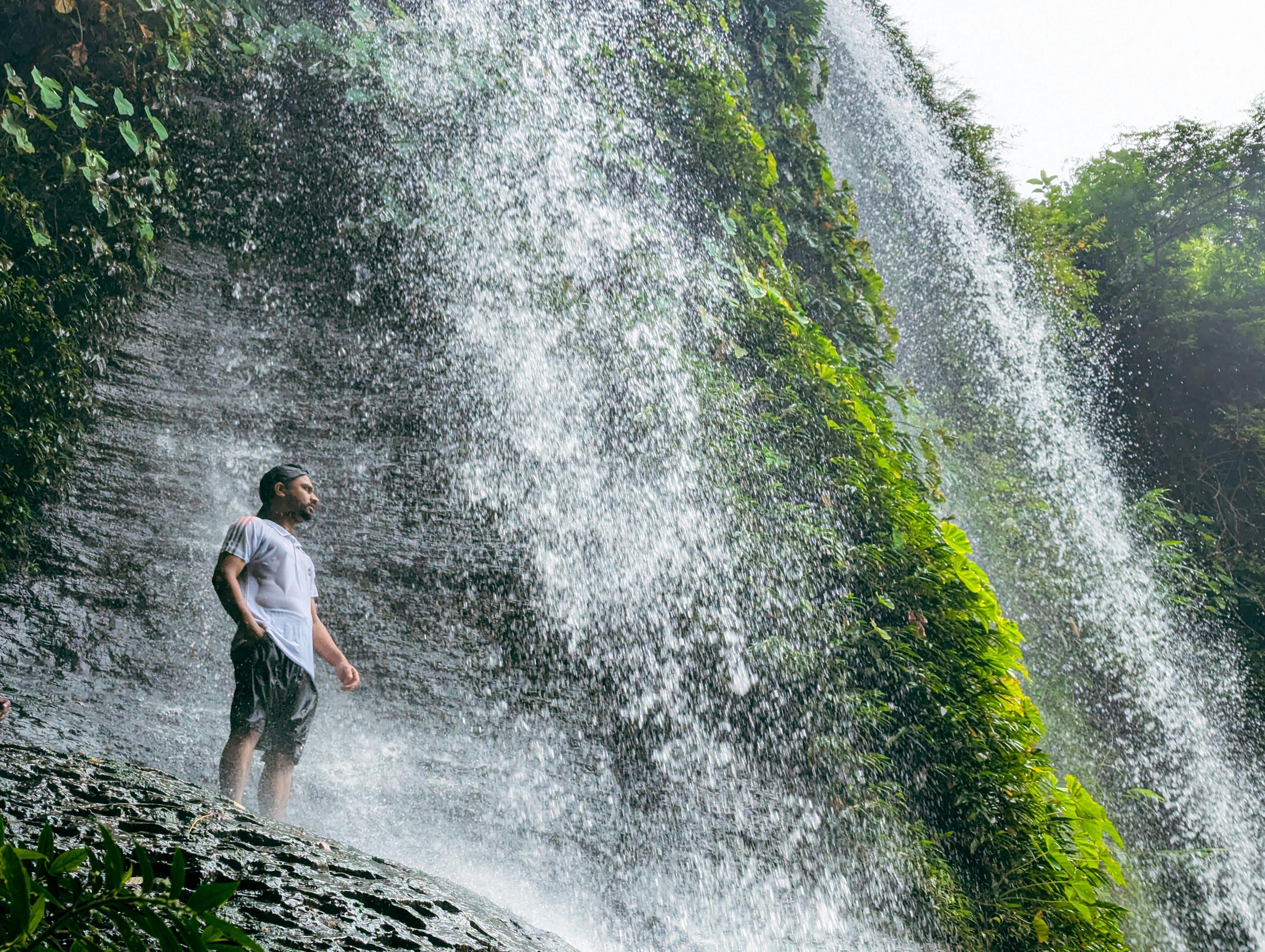Top Waterfall in Oregon to Visit: Multnomah Falls