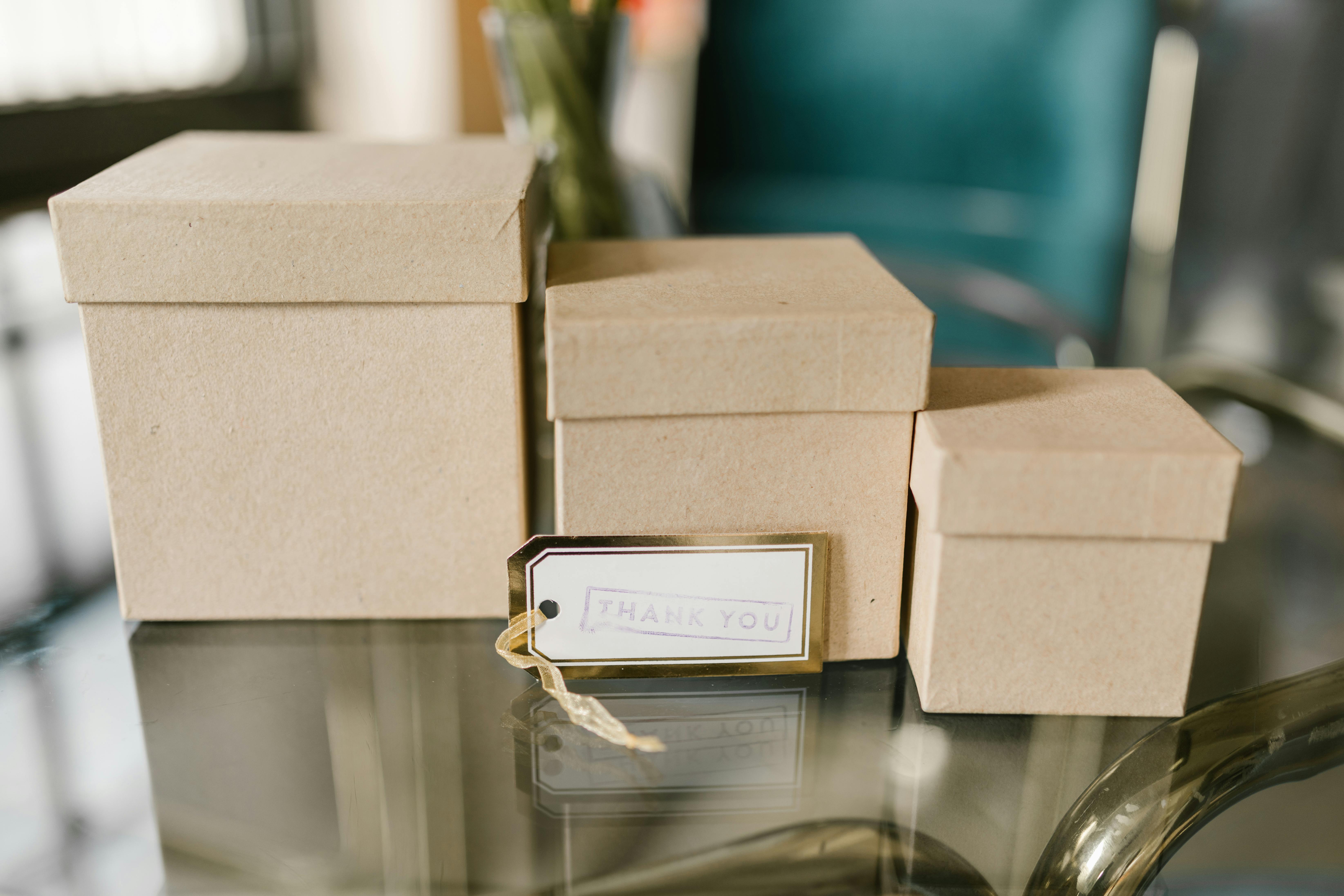 Elegant Custom Jewelry Boxes &amp; Perfume Boxes for Luxury Brands