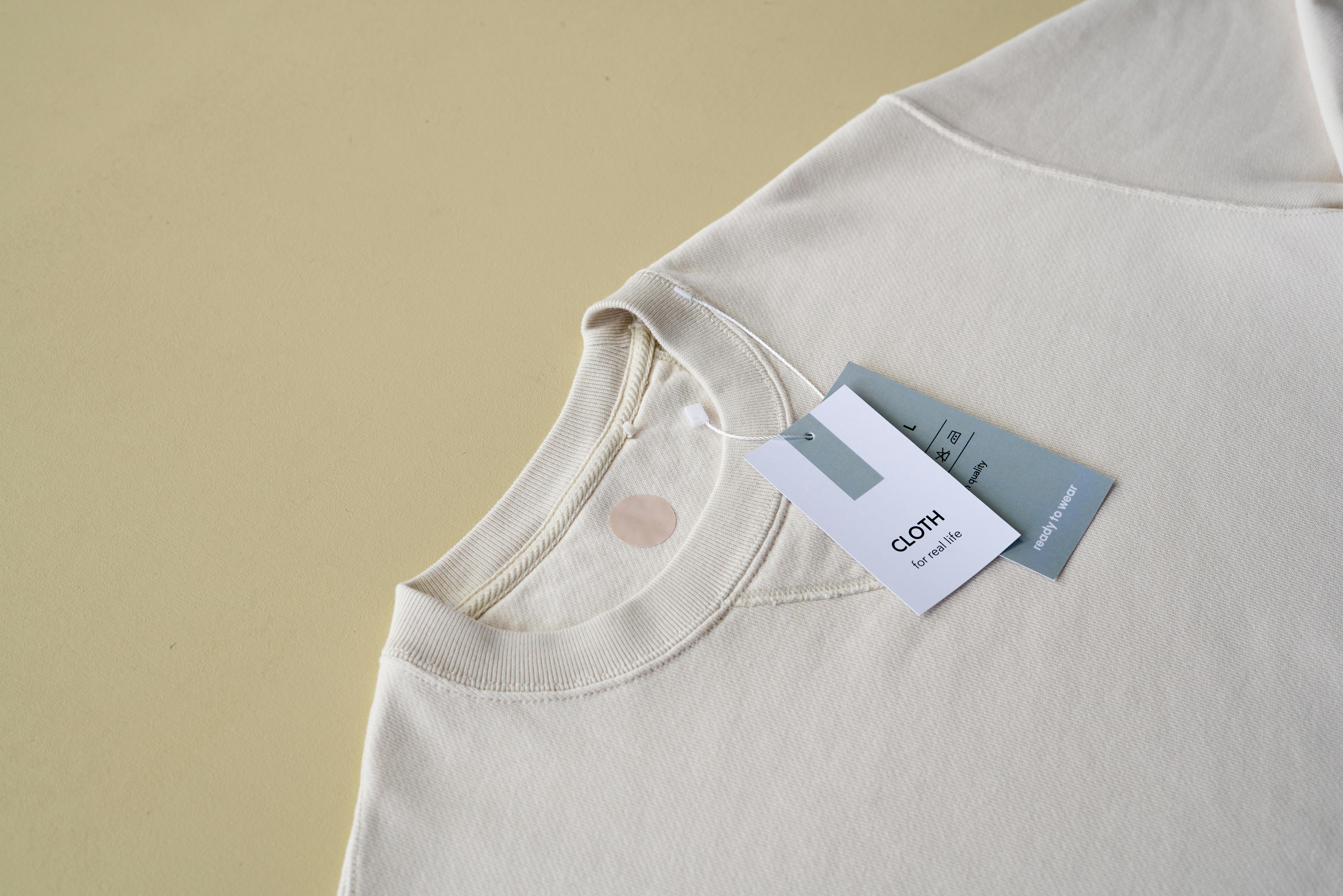 High-Quality Crew Neck Sweatshirt Fits for Men and Women