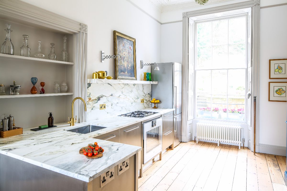 Stainless Steel Decoration Inspiration for Modern Urban Living